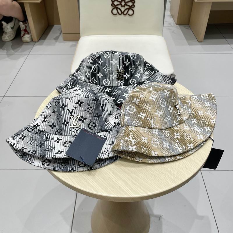 LV hat 062704